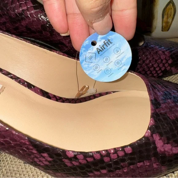 Antonio Melani NWOB! Orlin Burgundy/Black Snake Embossed Leather Pump - Picture 7 of 14